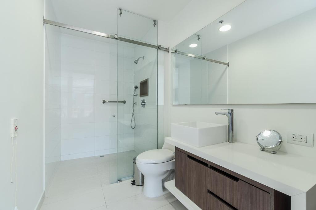 Koupelna v ubytování PORTANOVA Suites by ADVENTU