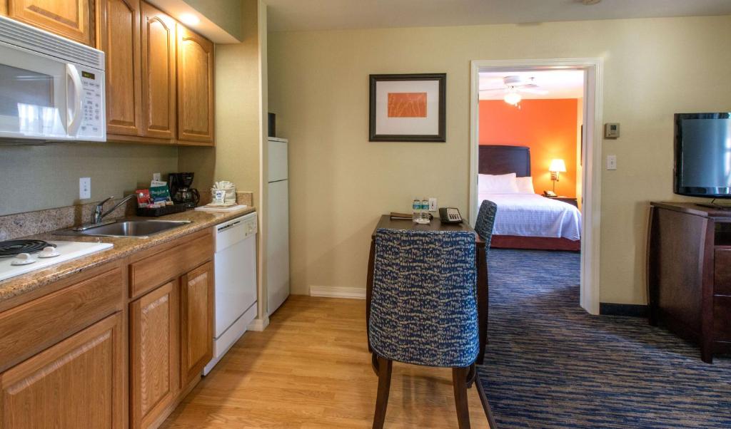 Homewood Suites by Hilton Sarasota - Queen Suite Met één Slaapkamer-niet-roken