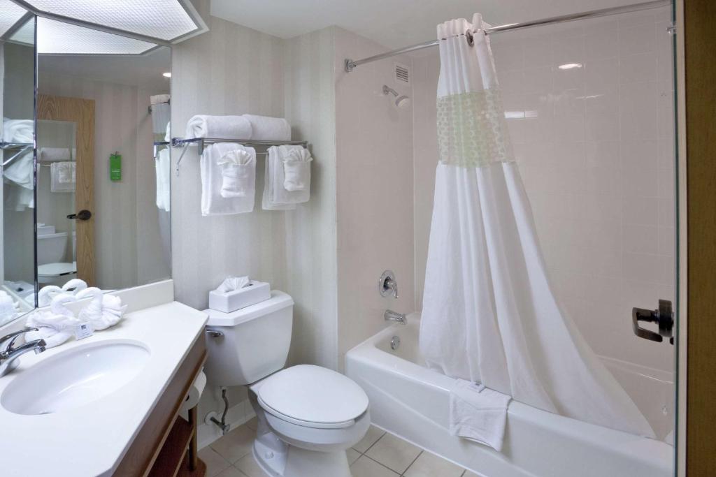 Hampton Inn St Charles St Peters photo