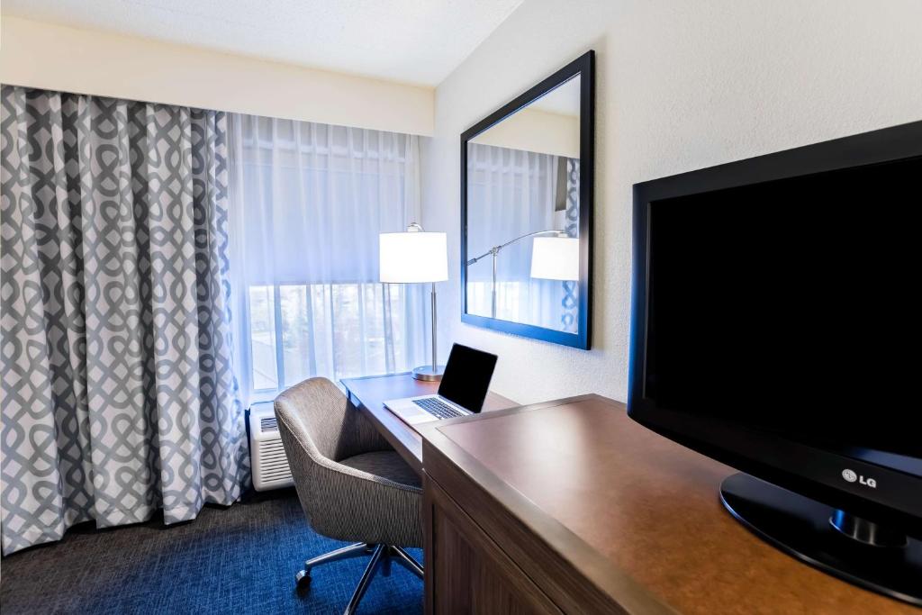 Hampton Inn St Charles St Peters - King Room - Niet -roken