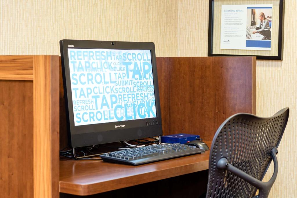 Hampton Inn St Charles St Peters photo