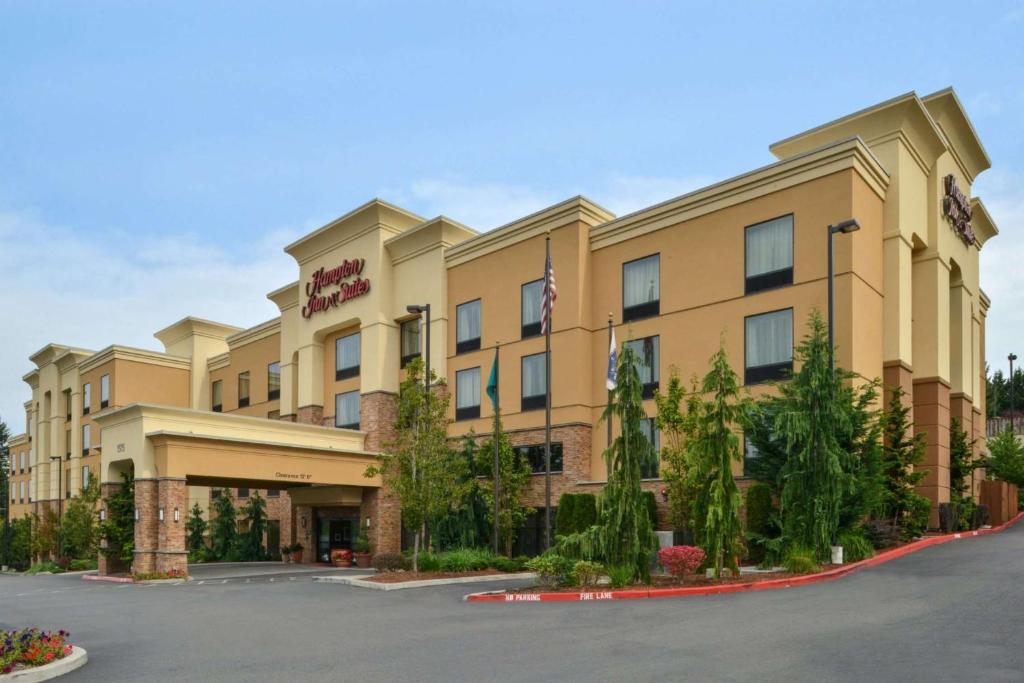 a rendering of the front of a hotel at Hampton Inn & Suites Tacoma/Puyallup in Puyallup