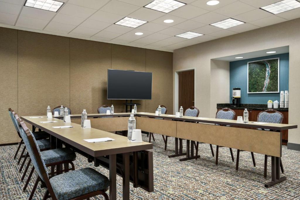 Konferenční prostory v ubytování Hampton Inn & Suites Tacoma/Puyallup