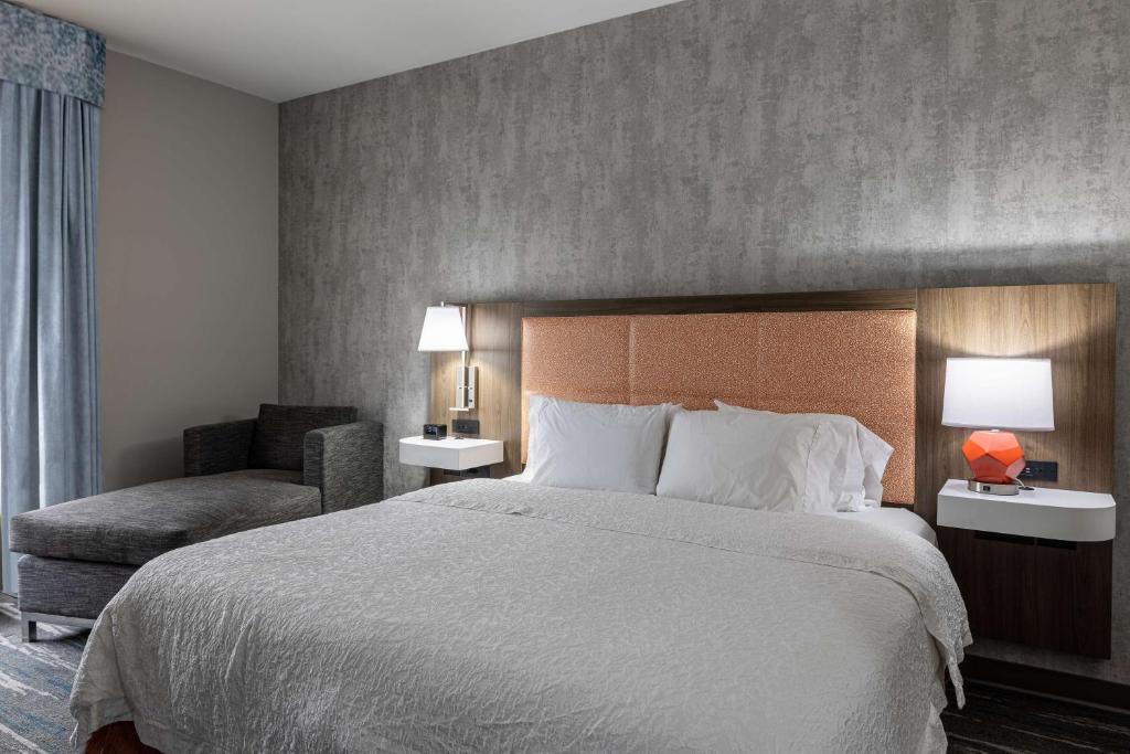 Hampton Inn Knoxville-West At Cedar Bluff photo