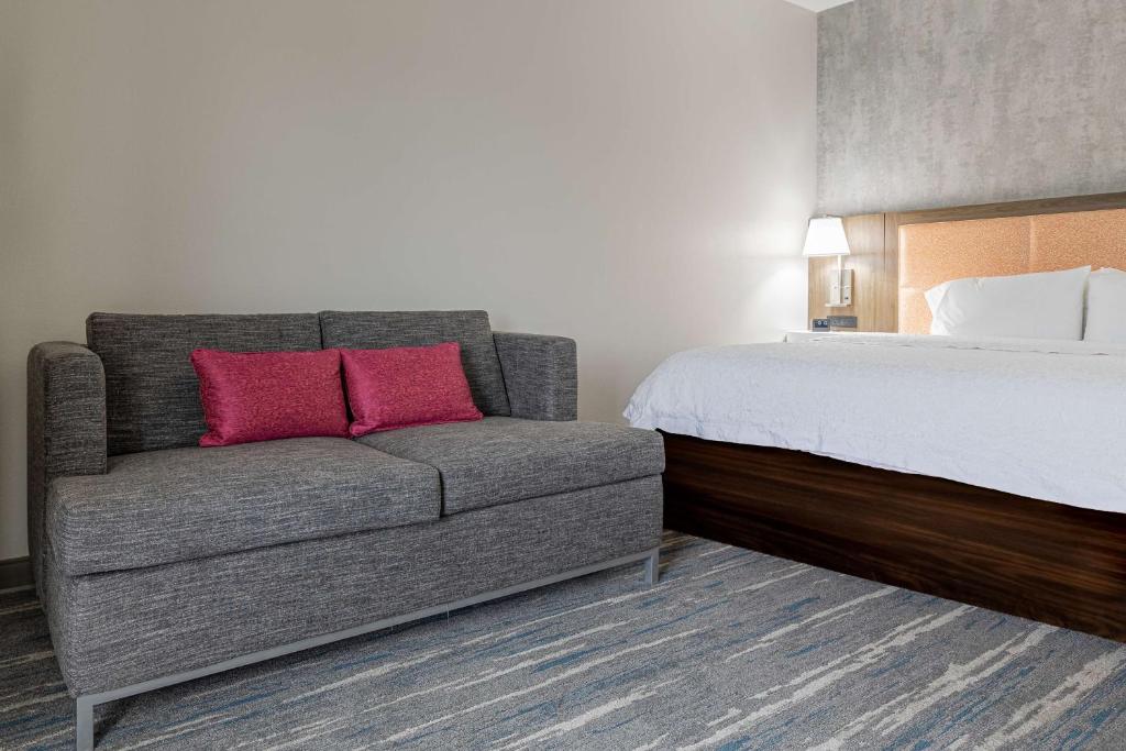 Hampton Inn Knoxville-West At Cedar Bluff - Studeerkamer Met Kingsize Bed - Niet-Rokers