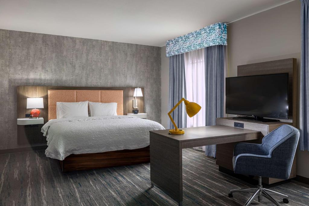Hampton Inn Knoxville-West At Cedar Bluff - Suite Estudio Con Cama Extragrande - No Fumadores