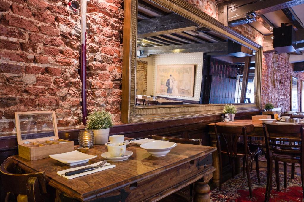 Restaurace v ubytování Hotel 't Keershuys