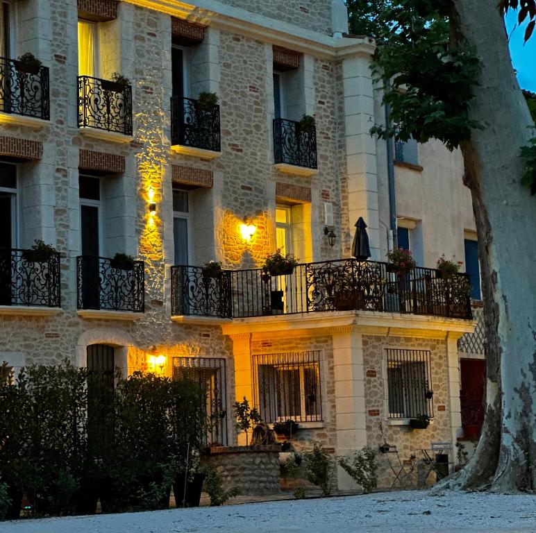 Budova, v ktorej sa apartmán nachádza