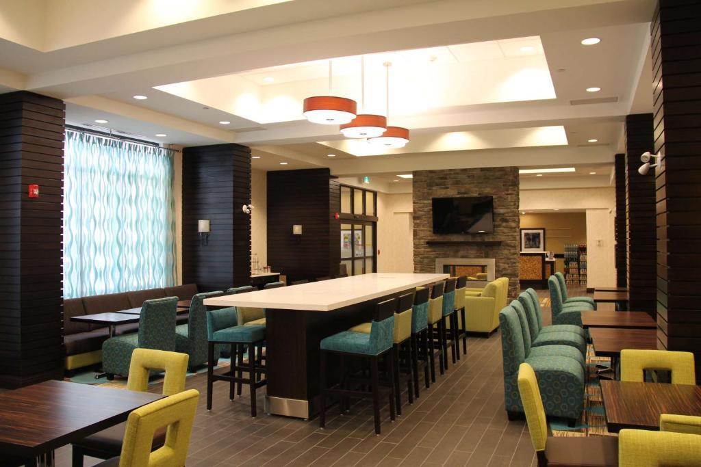 Hampton Inn by Hilton Winnipeg - Resim 14
