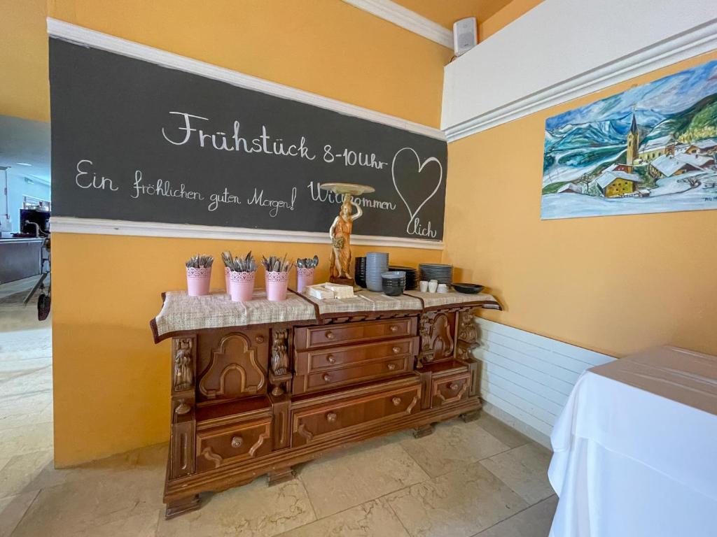 Ale Csatahajó név hotel mate mörbisch latin zsolozsma megszűnik