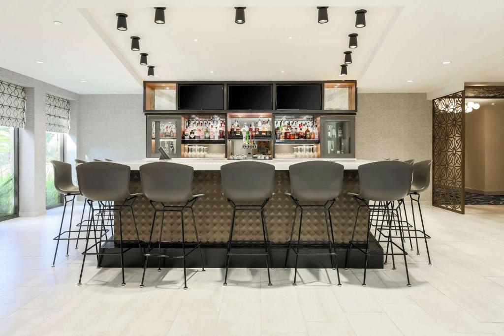 DoubleTree by Hilton Austin-University Area photo
