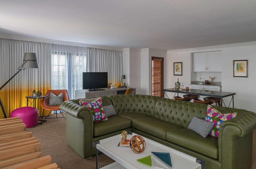 Posezení v ubytování DoubleTree by Hilton Austin