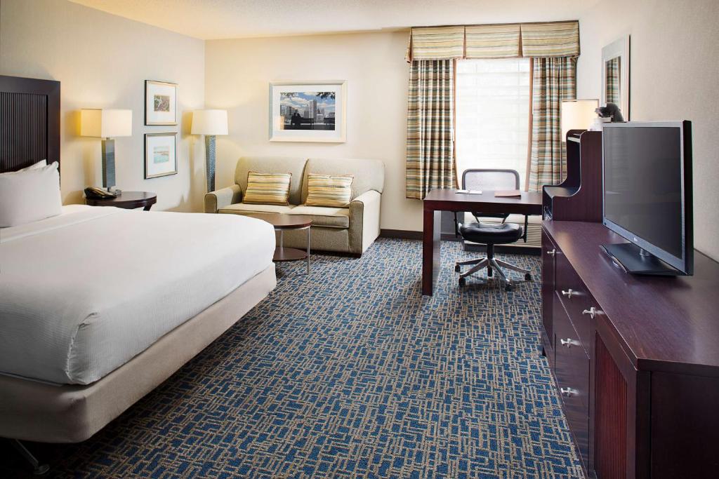 DoubleTree by Hilton Baltimore - BWI Airport - King Room