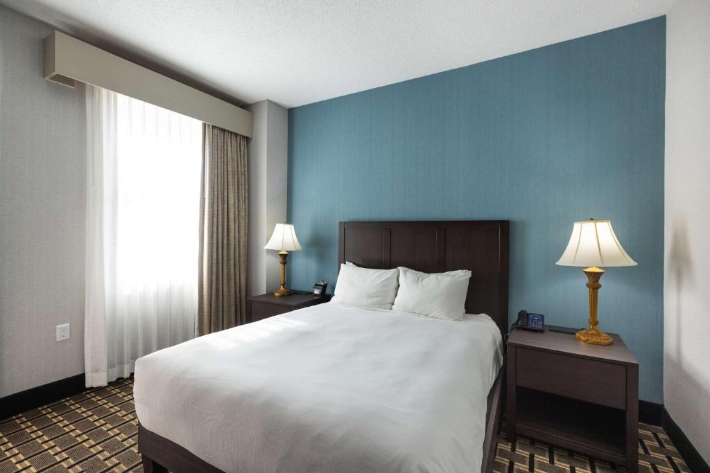 Inn at the Colonnade Baltimore - A DoubleTree by Hilton Hotel - Queen Room - Niet -roken