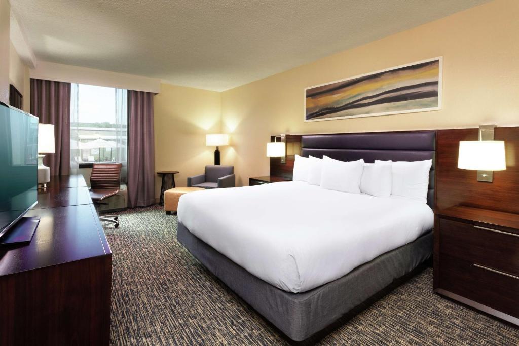 DoubleTree by Hilton Hotel Columbia - 