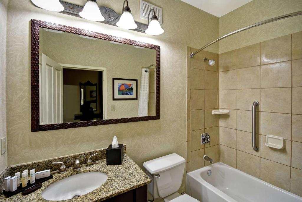 Embassy Suites Charleston - Historic District - Dubbele Suite Met Park Uitzicht