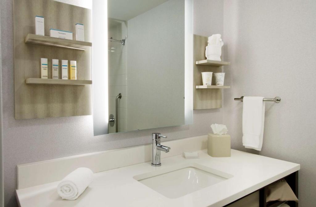 Hilton Garden Inn Columbus-University Area photo