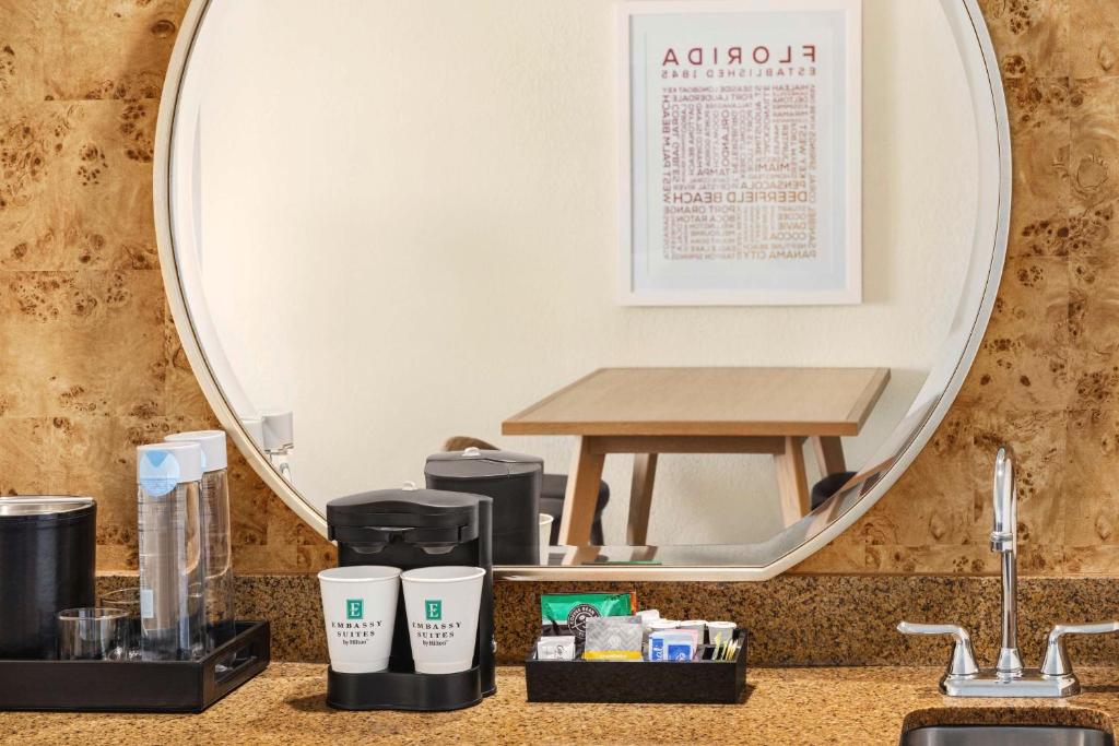 Embassy Suites by Hilton Deerfield Beach Resort & Spa - Suite, 2 Letti Matrimoniali, Vista Al Tramonto