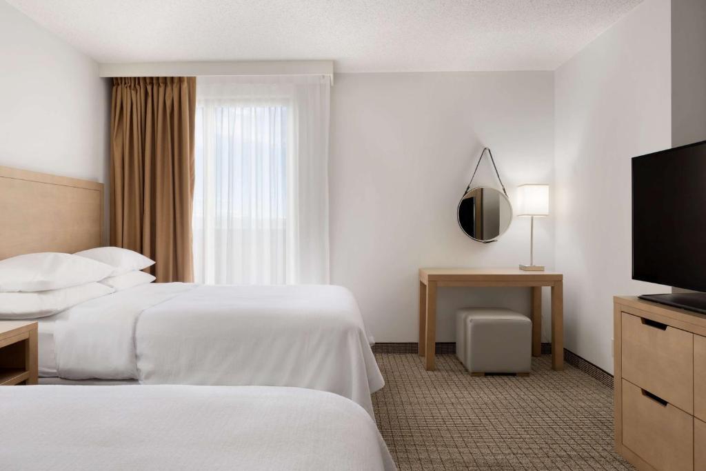 Embassy Suites by Hilton Denver International Airport photo