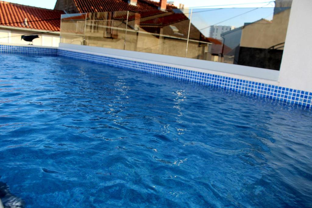 Bazén v ubytovaní Luxury apartment Maestral - private pool alebo v jeho blízkosti