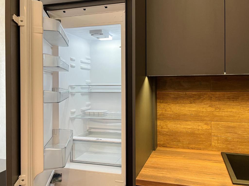 Apartment White Pearl Marinist фото 3