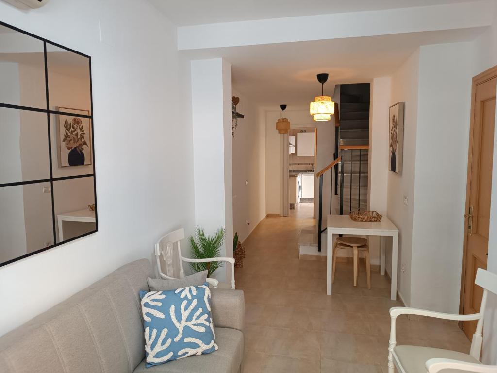 Amazing & renovated 2-Bedroom flat in Fuengirola, Fuengirola ...