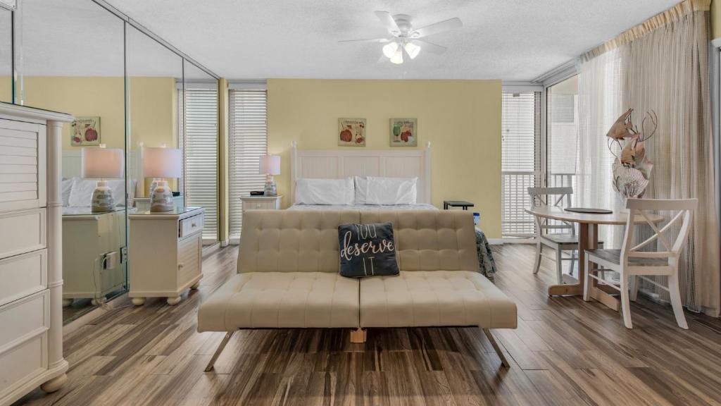 Long Beach Tower 1 800E