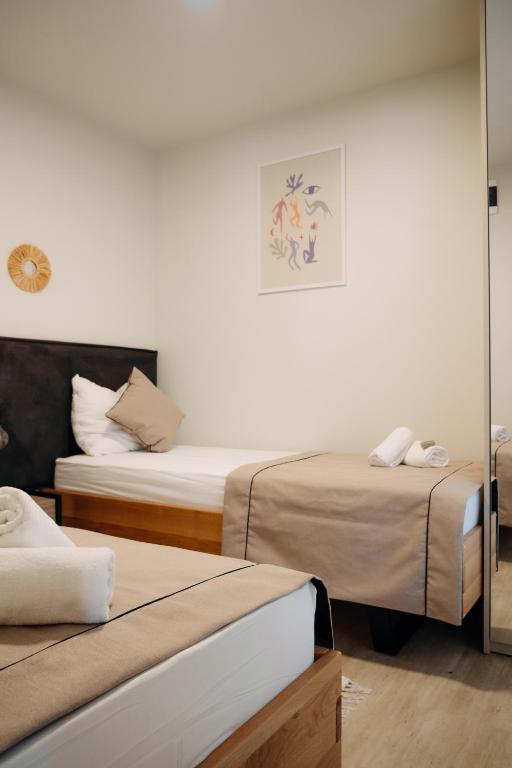Postel nebo postele na pokoji v ubytování Maris Villas