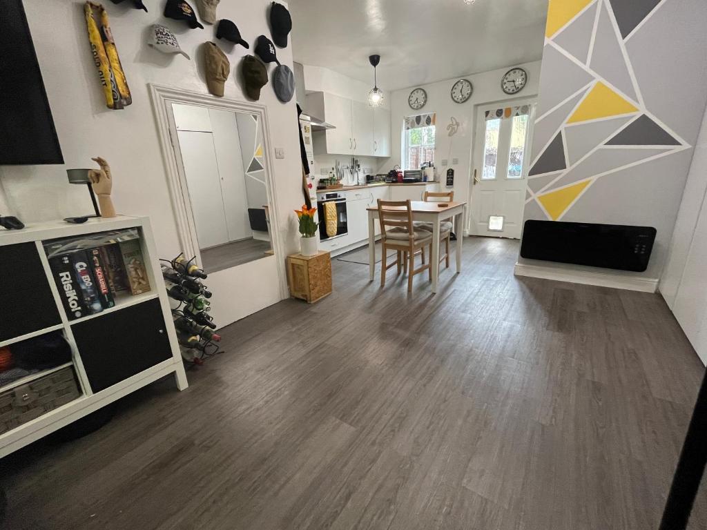 Amazing Studio Flat with Private Garden, London – Aktualisierte Preise