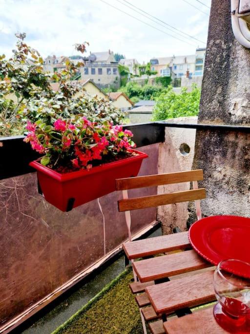 Balkón nebo terasa v ubytování Maisonnette du Foirail
