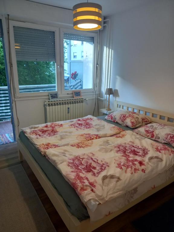 Apartment Jarun Comfort - Apartment Mit 2 Schlafzimmern Und Balkon