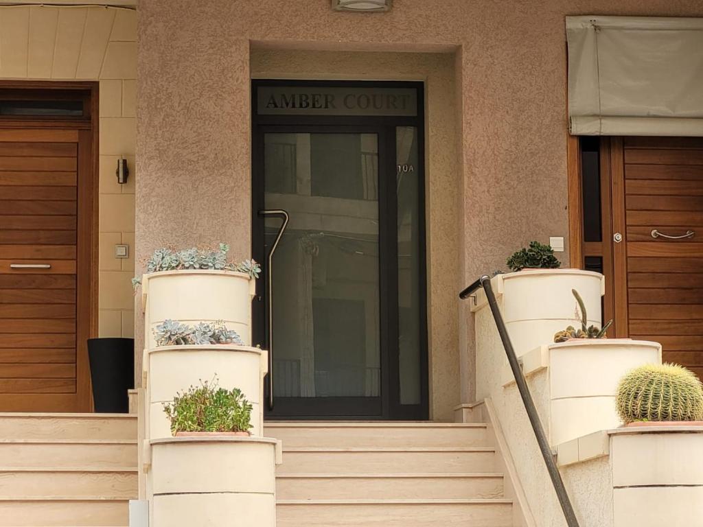 Fotografie z fotogalerie ubytování Large Apartment in Marsascala. sleeps 6 v destinaci Marsaskala