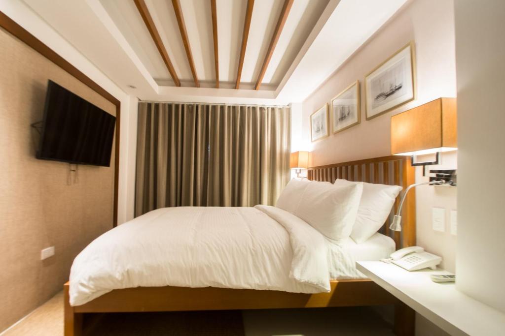 Signature Boracay Blue - Superior Queen Room