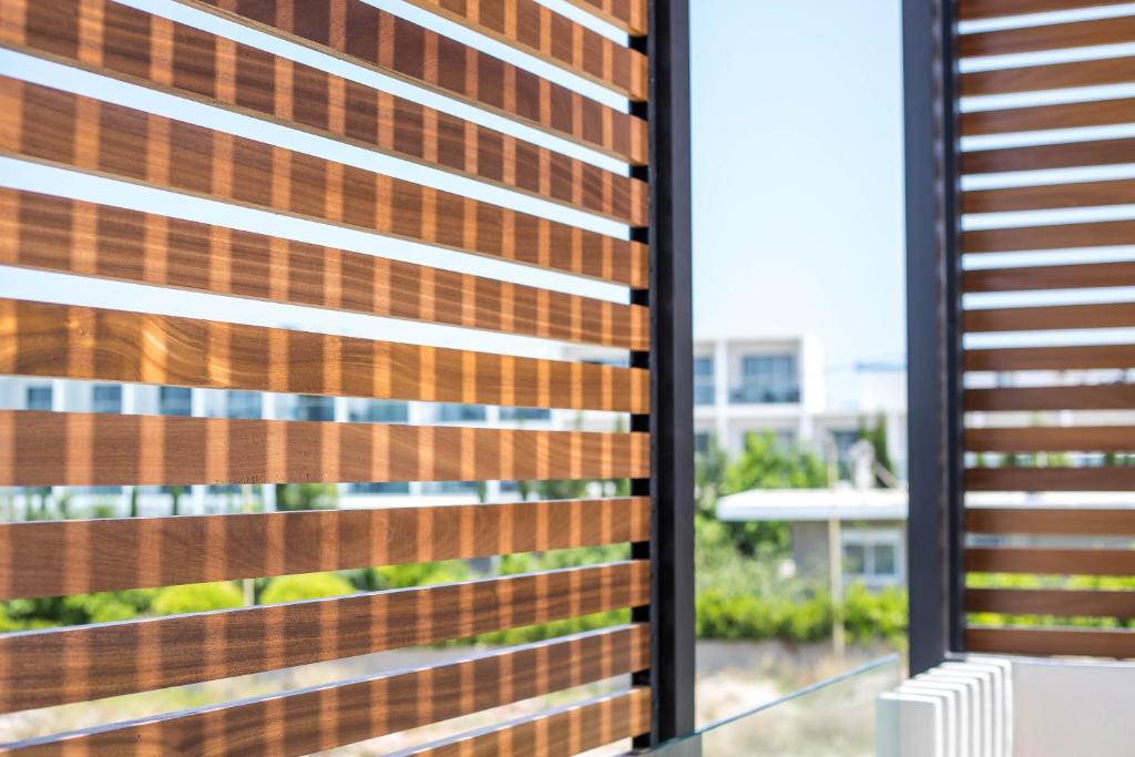 Balkón nebo terasa v ubytování Nόka Suite Apartments