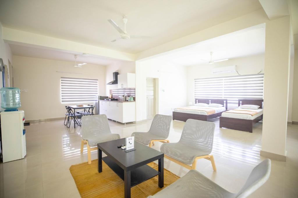 Neemtree Apartments - Studio Apartment