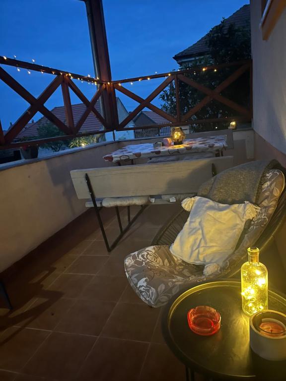 Balkon lub taras w obiekcie Szandra Vendégház
