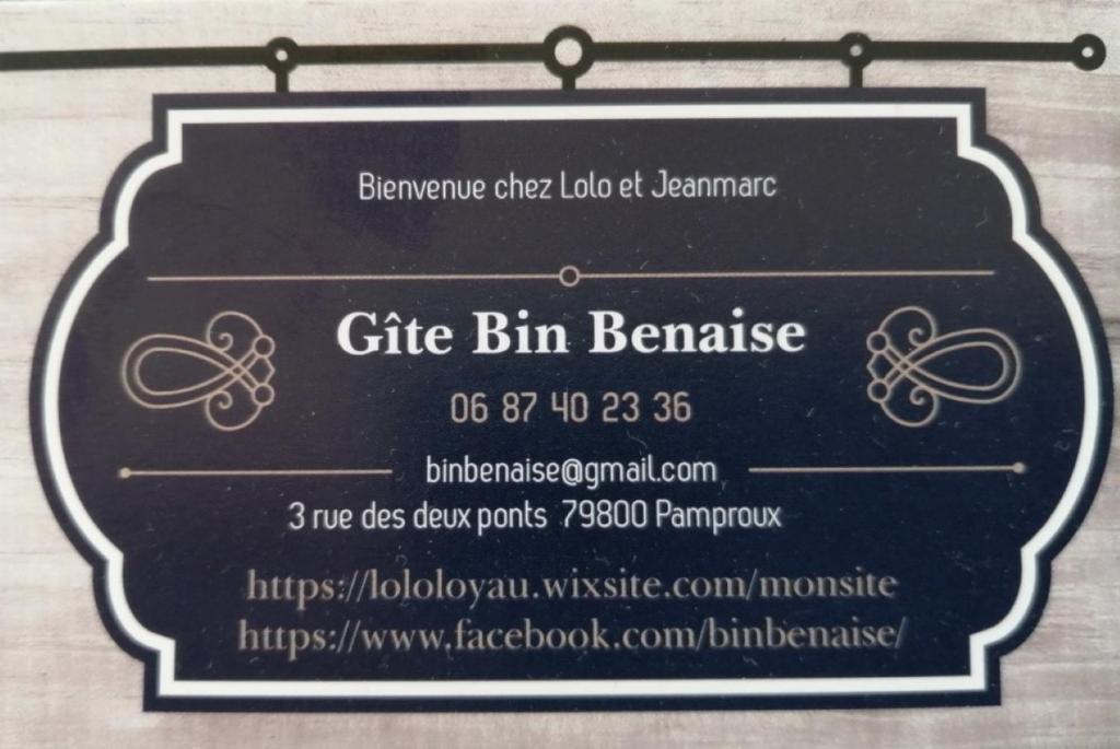 a sign for a gift barbeque on a table at Gite Bin Benaise sans linge in Pamproux