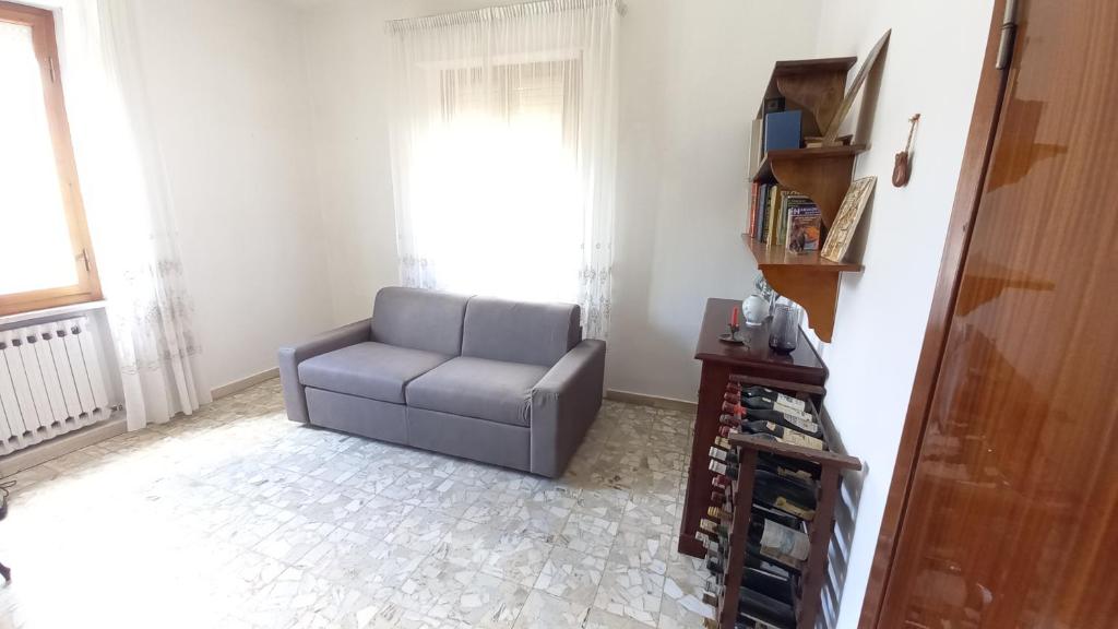 Posezení v ubytování OPERA21 TUSCANY SINGLE HOUSE LUCIGNANO