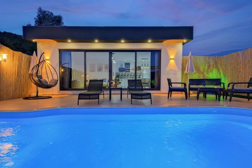 Balayı Villası, havuzlu jakuzili