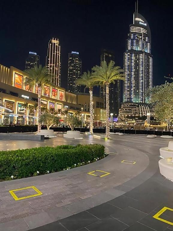 Fashion Avenue Dubai Mall - Resim 31