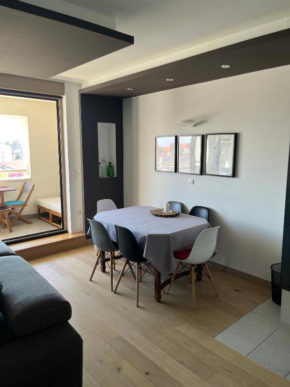 Posezení v ubytování Luxury apartment LUNA for 6, sauna, center, ****