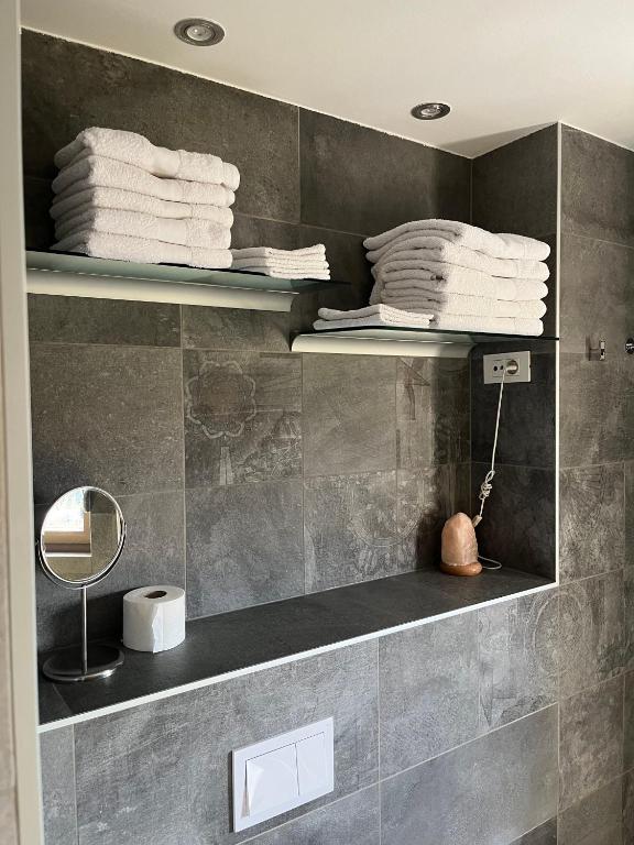 Fotografie z fotogalerie ubytování Luxury apartment LUNA for 6, sauna, center, **** v destinaci Varaždin