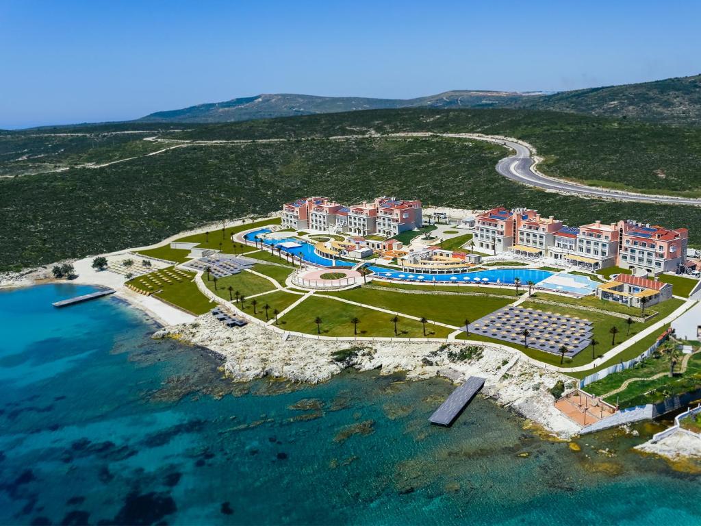 Alaçatı Porto Beach Resort
