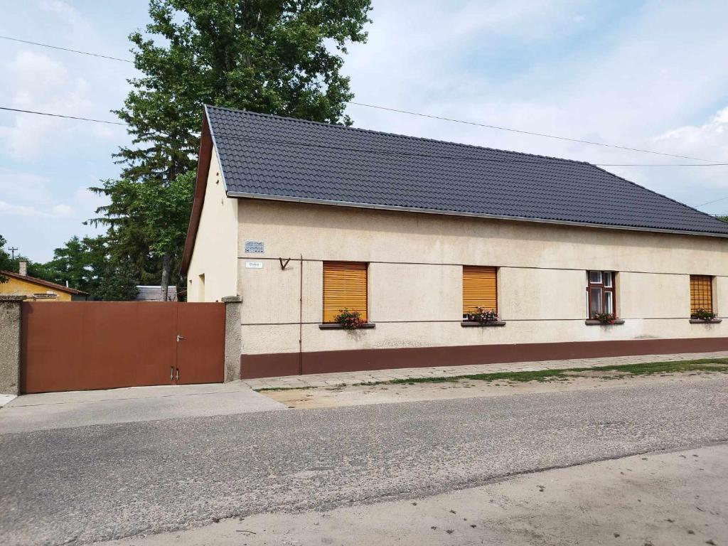 Budynek, w którym mieści się the country house
