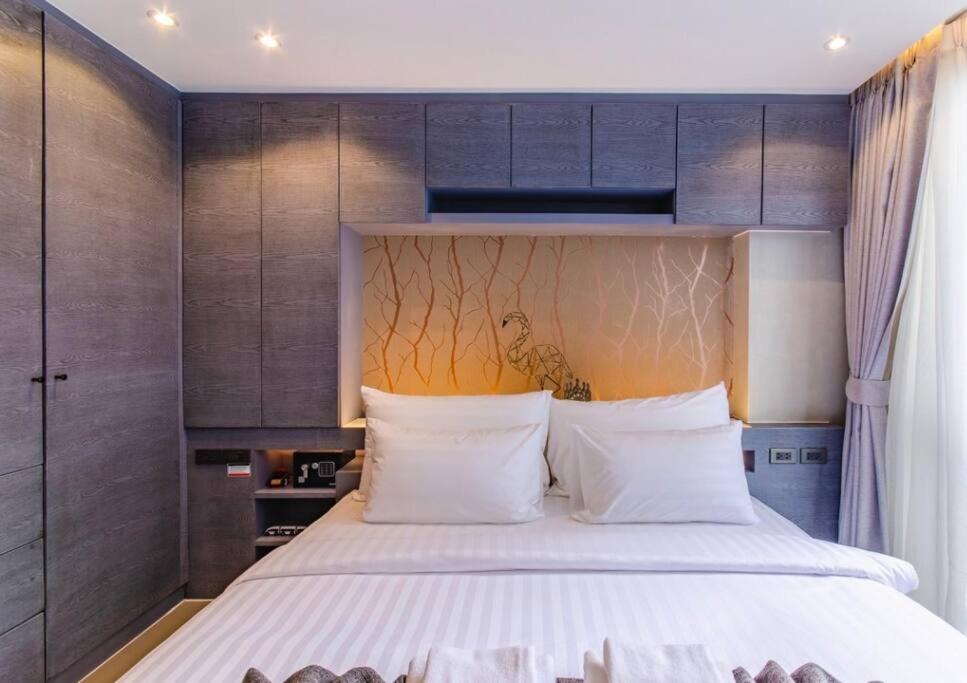 Postel nebo postele na pokoji v ubytování Kamala Beach D49 Exclusive Junior Suite