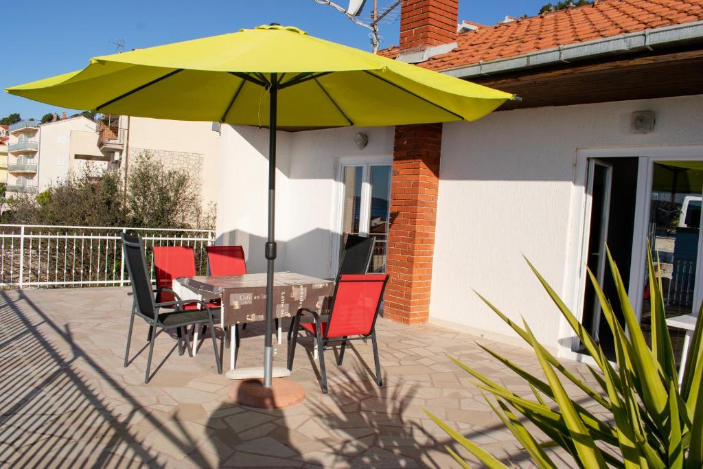 Patio alebo iná vonkajšia časť ubytovania Apartment Nede