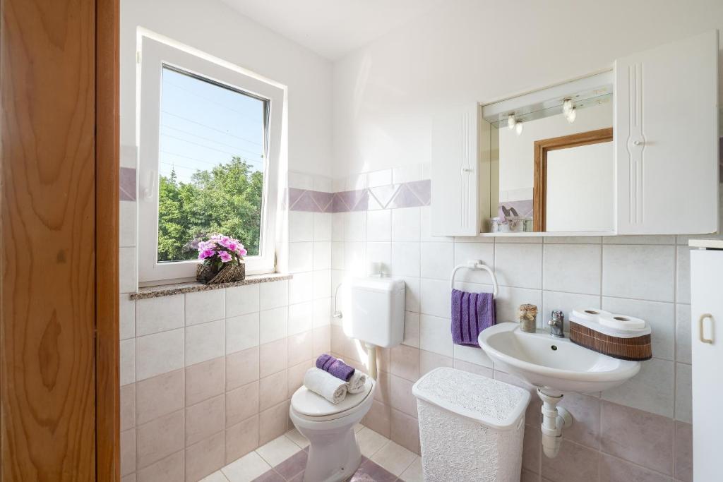 Koupelna v ubytování Apartman 6 + 2
