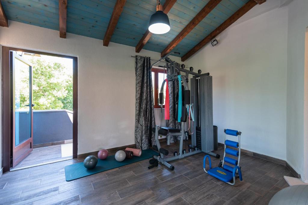 Fitness centrum a/nebo fitness zařízení v ubytování Villa Lino