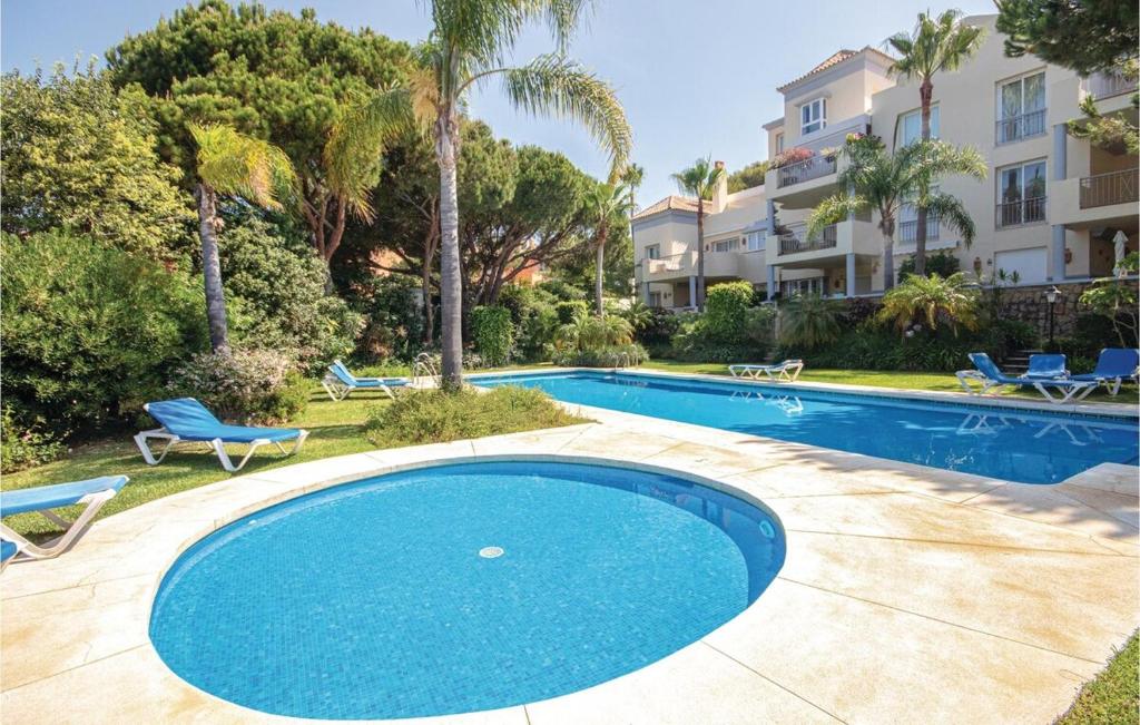 Bassein majutusasutuses Golf and Beach Marbella (4+1Pax-2.5Bath) või selle lähedal