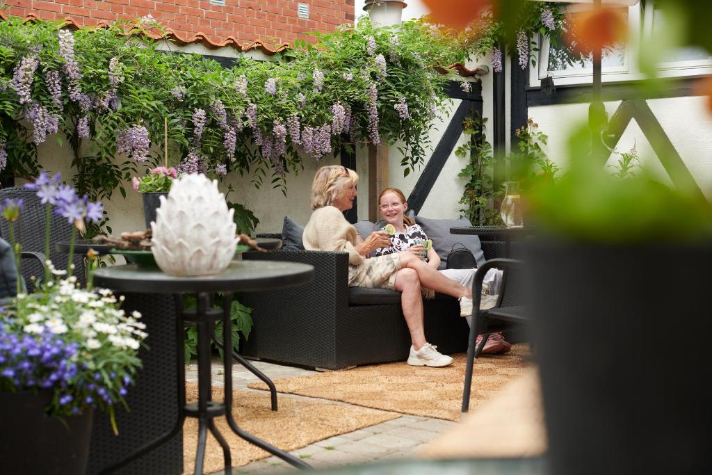Hosté ubytování Hotell Bäckagården